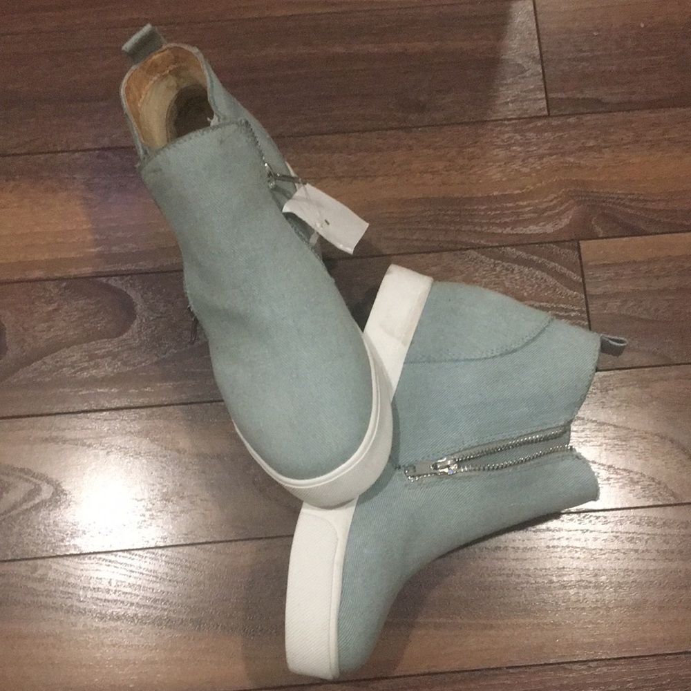 SODA Women’s Fashion Wedge Side Zipper Platform Size 7.5